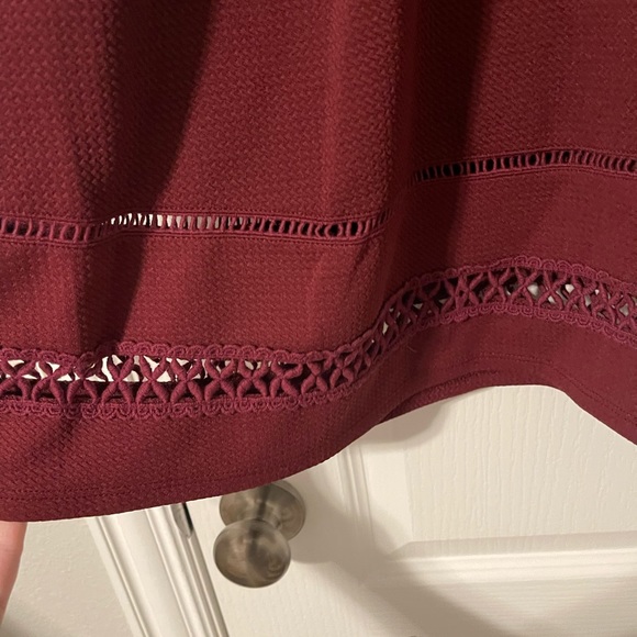 Marron Dress Cut Out Pattern Sleeves and Trim - Picture 4 of 5